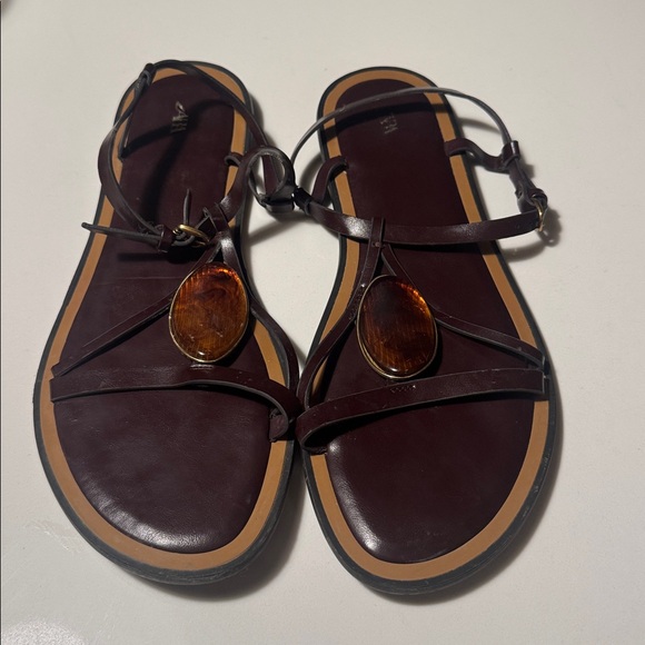 Zara SANDALS WITH METALLIC APPLIQUÉ Sz 42 - Picture 3 of 4